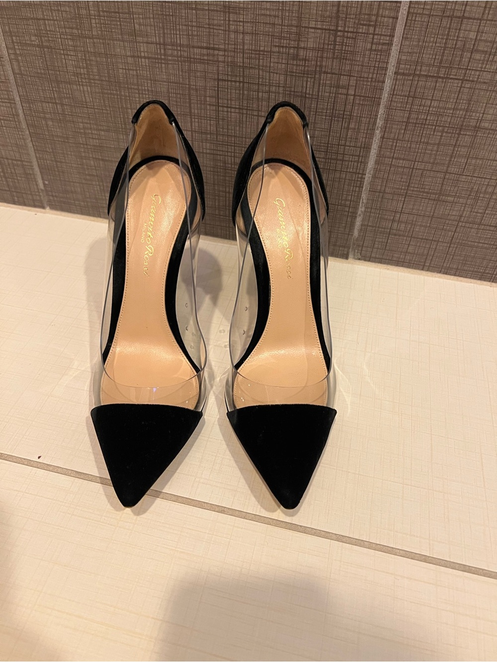 Gianvito Rossi Black Pointed Clear-Panel Pumps